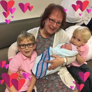 Meet your Posher, Debbie